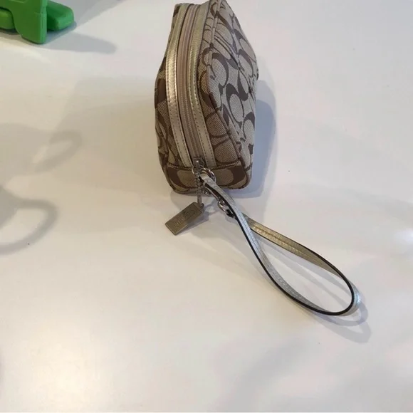 Coach Brown/Tan Signature Canvas Wristlet with Gold Accents - Picture 2 of 4